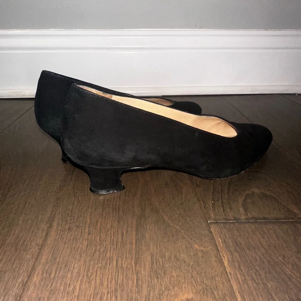 Vintage Gucci Black Suede Low Heel Pumps Made in Italy with Original Box Size 8